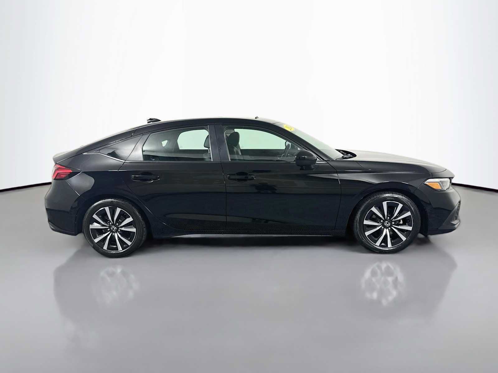Used 2024 Honda Civic EX-L image 8