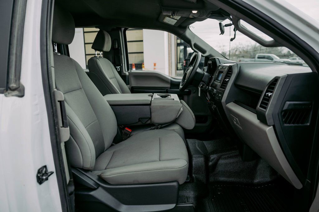 Used 2022 Ford F250 XL w/ Power Equipment Group image 17