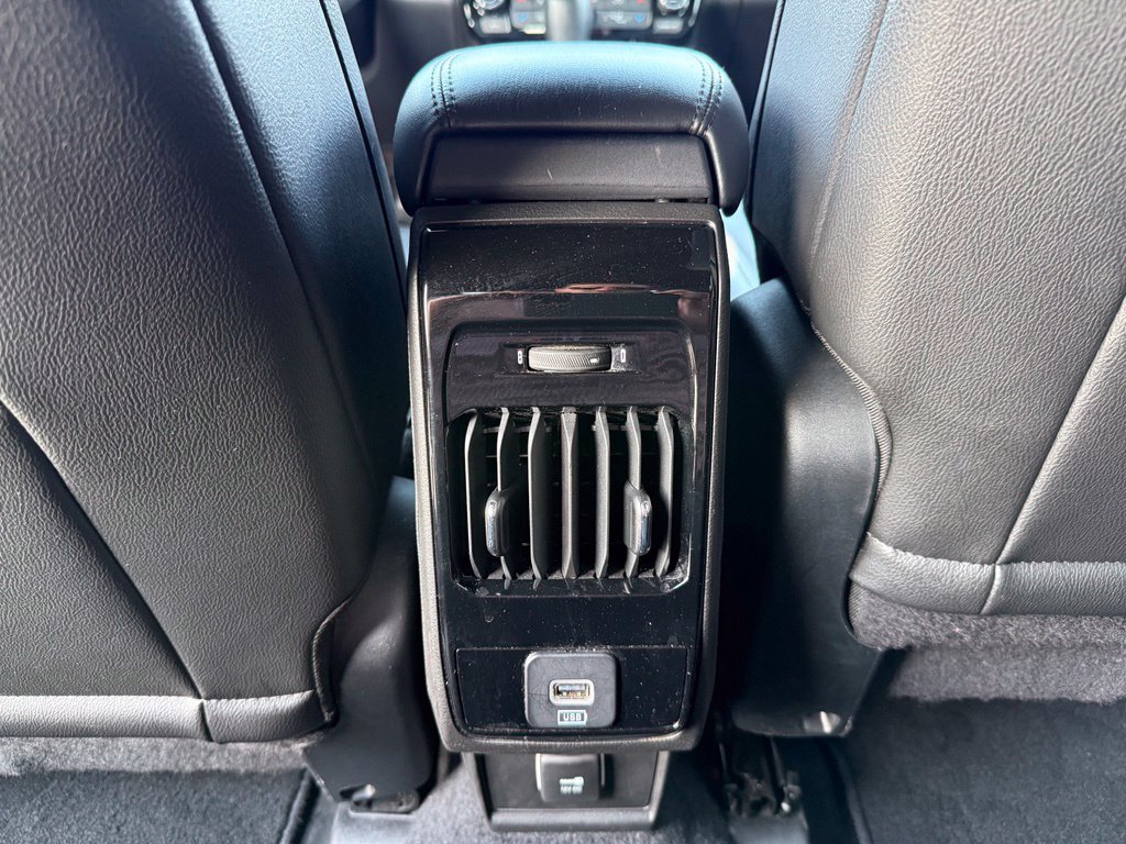 Used 2025 Jeep Compass Limited AWD/4WD image 19