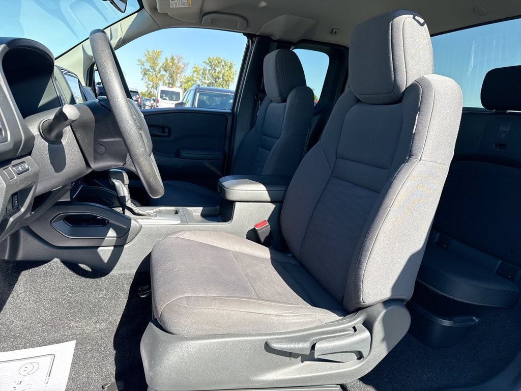 Used 2024 Nissan Frontier S w/ S Utility Package RWD image 11