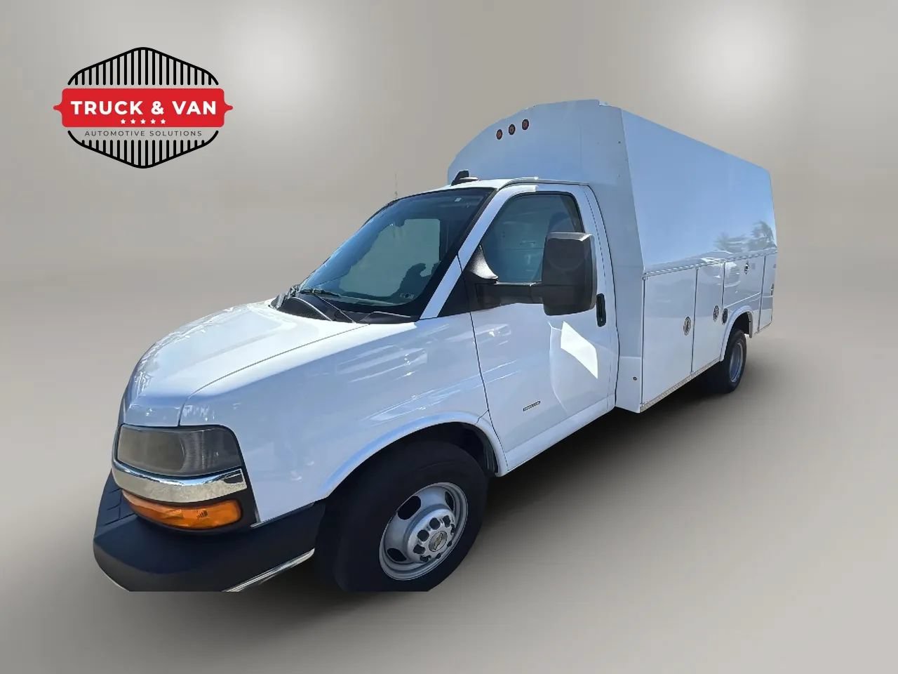 Used 2020 Chevrolet Express 3500 w/ Power Convenience Package RWD image 13