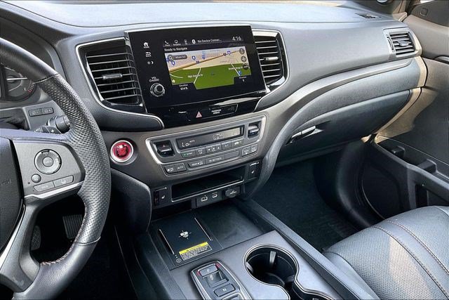 Certified 2025 Honda Passport TrailSport image 15