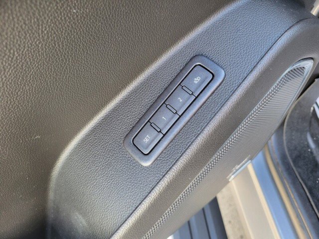 Used 2019 GMC Yukon XL Denali w/ Denali Ultimate Package RWD image 29