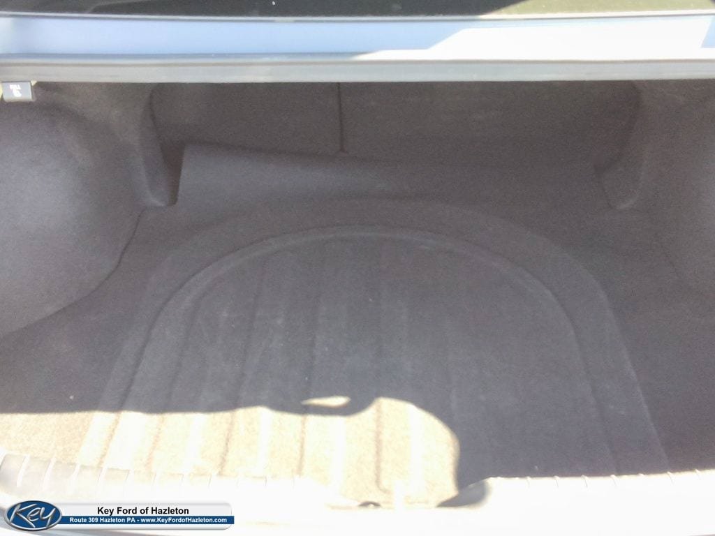 Used 2025 Hyundai Elantra SEL FWD image 8