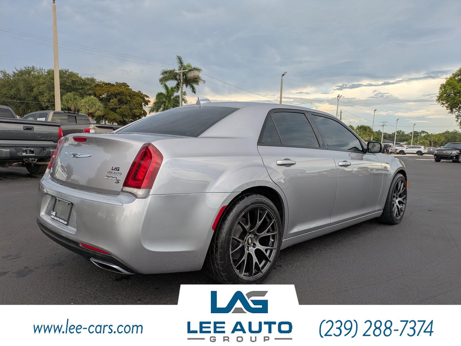 Used 2017 Chrysler 300 S RWD image 3