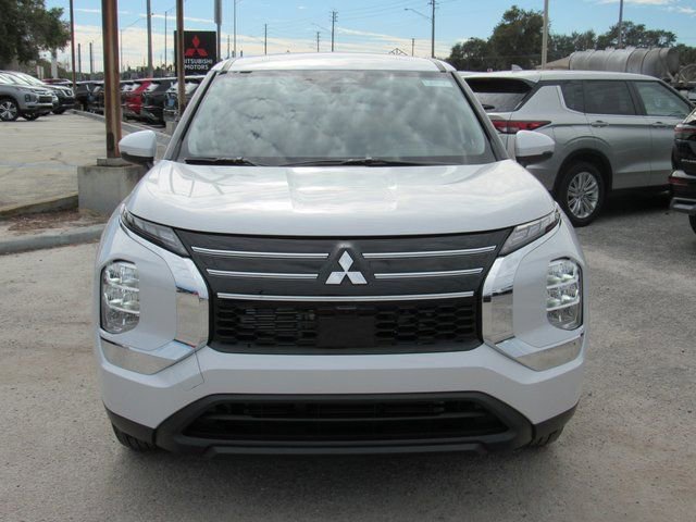 New 2026 Mitsubishi Outlander ES image 6