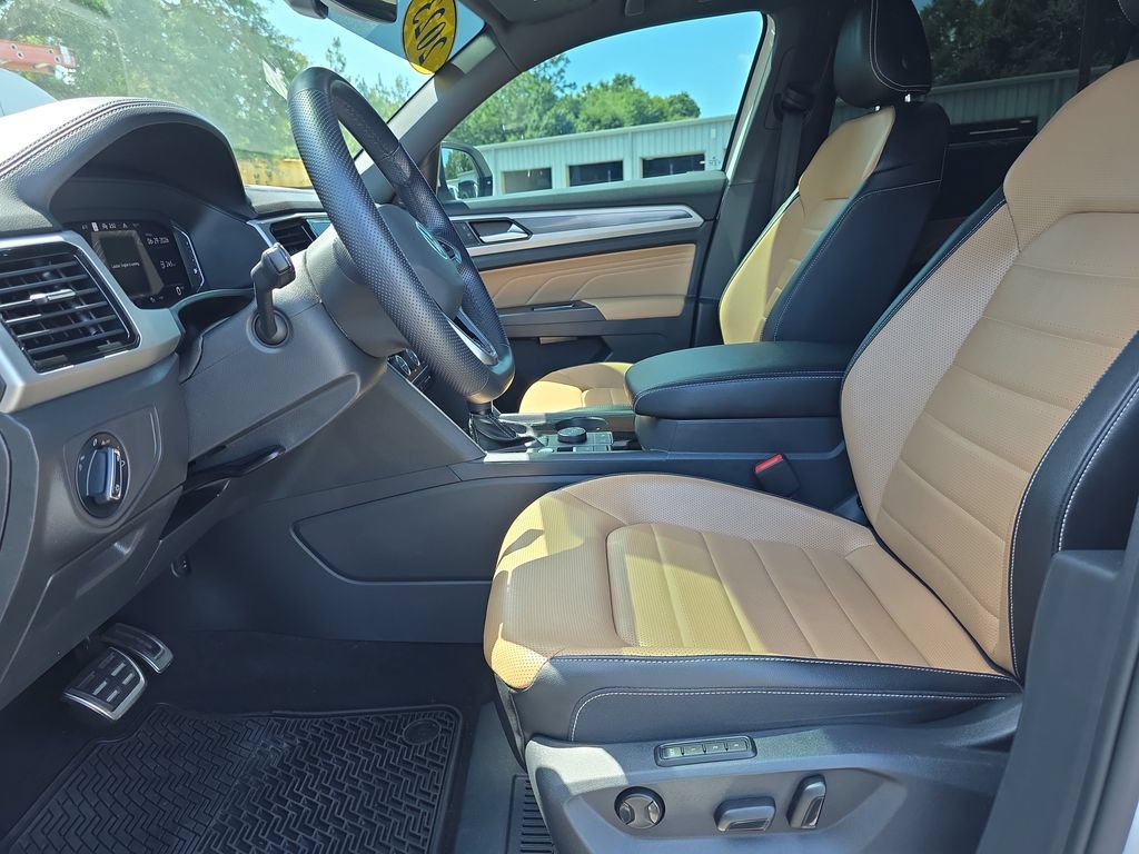 Used 2023 Volkswagen Atlas Cross Sport SEL Premium R-Line AWD/4WD image 11