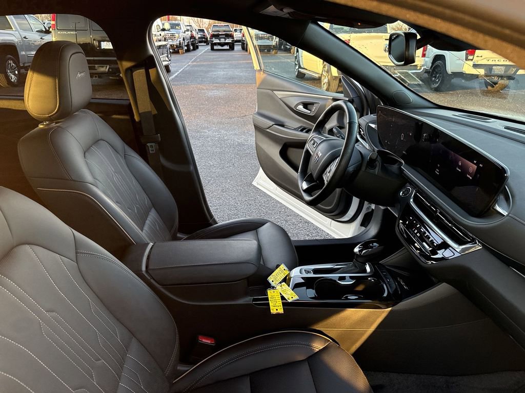Certified 2024 Buick Envista Avenir image 35