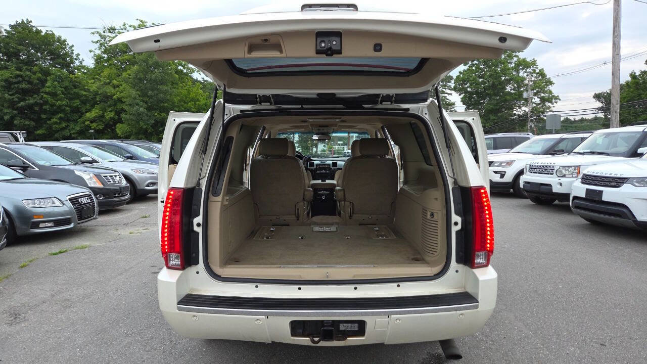 Used 2010 Cadillac Escalade ESV Luxury AWD/4WD image 36