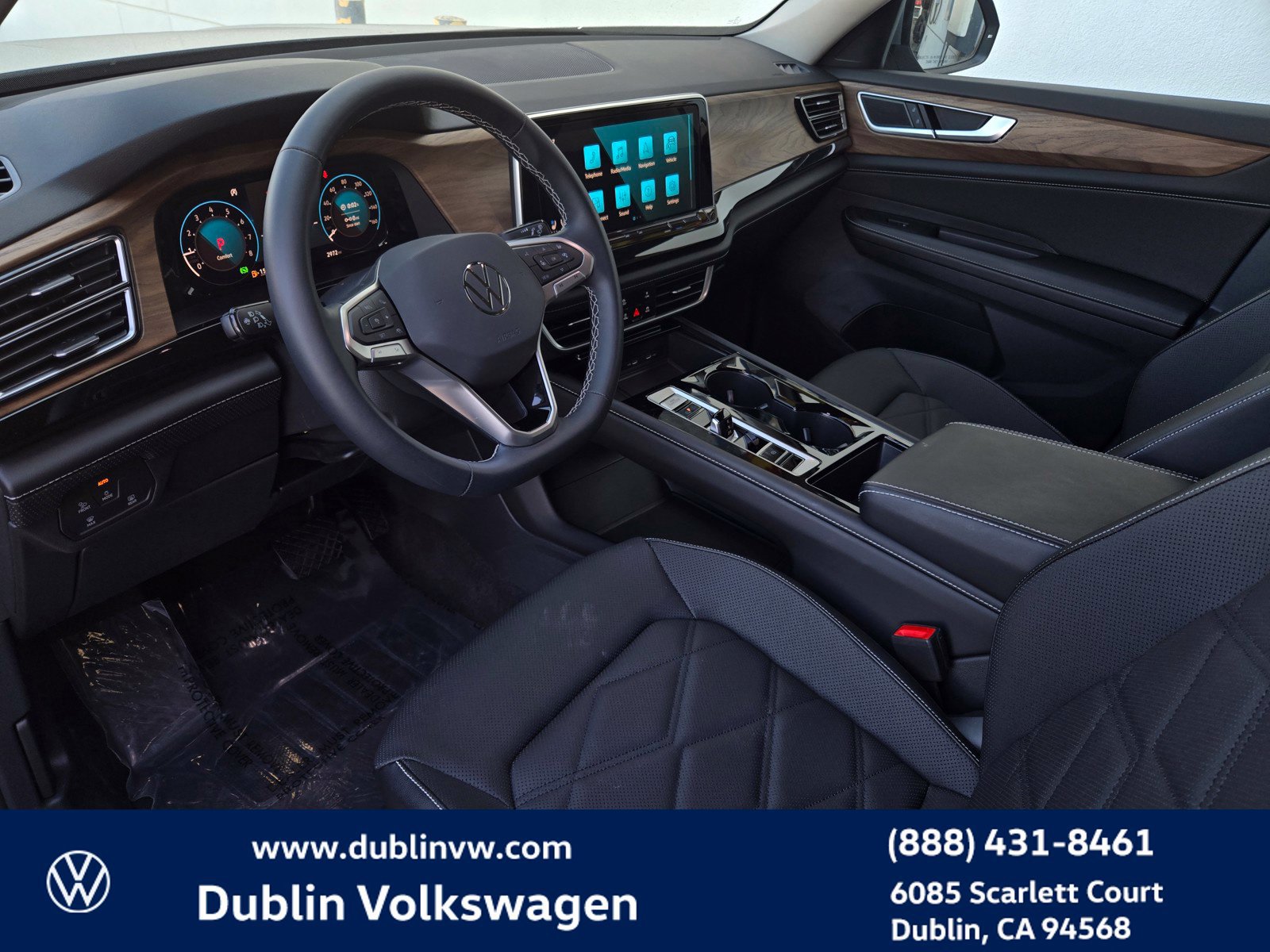 Used 2024 Volkswagen Atlas SE AWD/4WD image 9