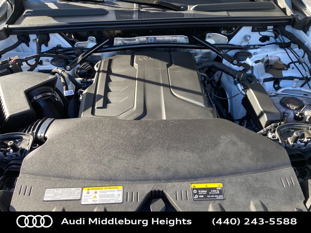 Used 2025 Audi Q5 Premium w/ Convenience Package image 25