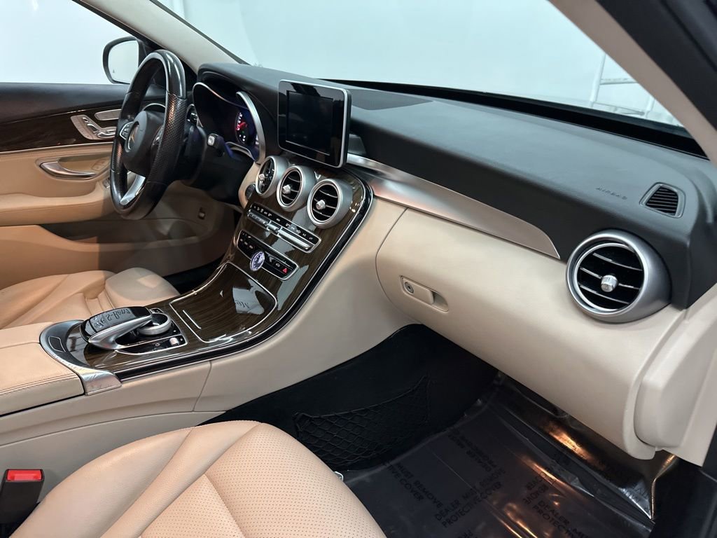 Used 2016 Mercedes-Benz C 300 Sedan image 23