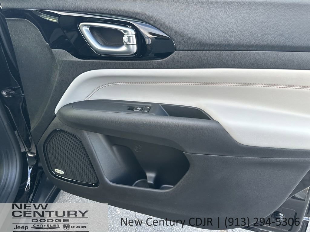 New 2026 Jeep Compass Limited w/ Sun, Sound & Navigation Group image 21