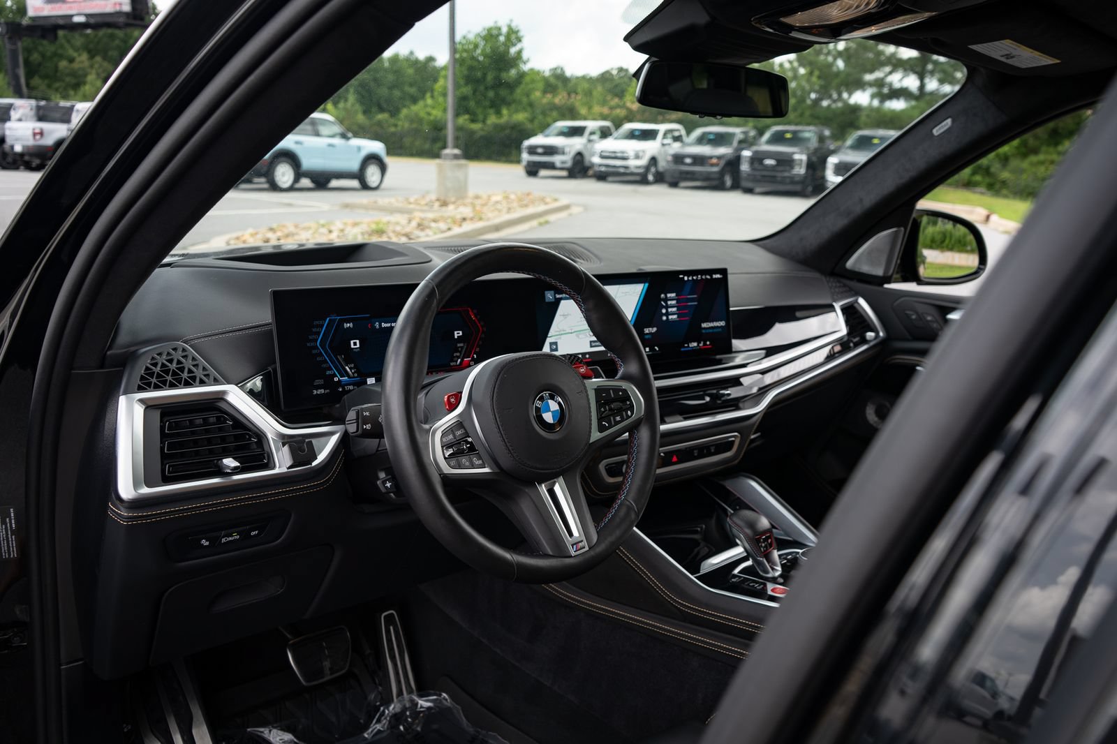 Used 2026 BMW X5 M Competition w/ Executive Package AWD/4WD image 25