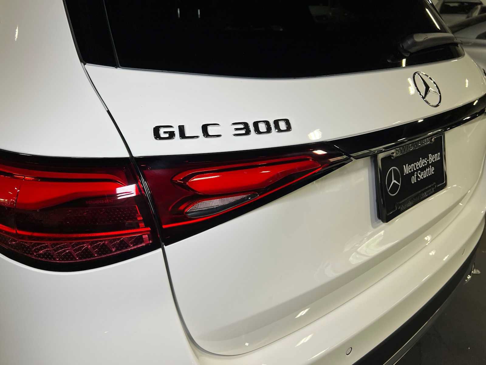 New 2027 Mercedes-Benz GLC 300 4MATIC image 14