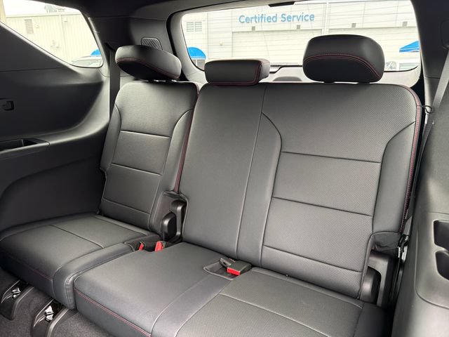 New 2026 Chevrolet Traverse RS w/ LPO, Floor Liner Package FWD image 20