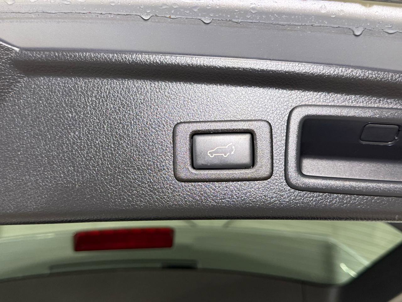 Used 2017 Subaru Forester 2.5i Limited image 38