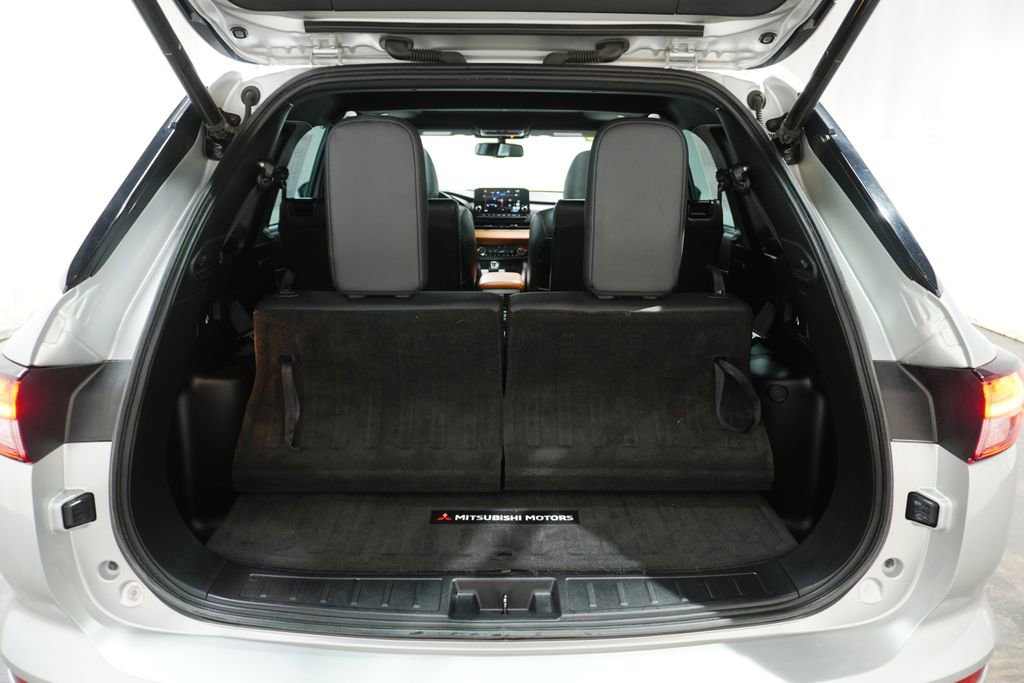 Used 2022 Mitsubishi Outlander SEL image 7