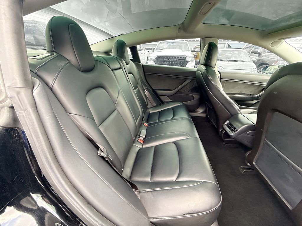 Used 2019 Tesla Model 3 Long Range image 26