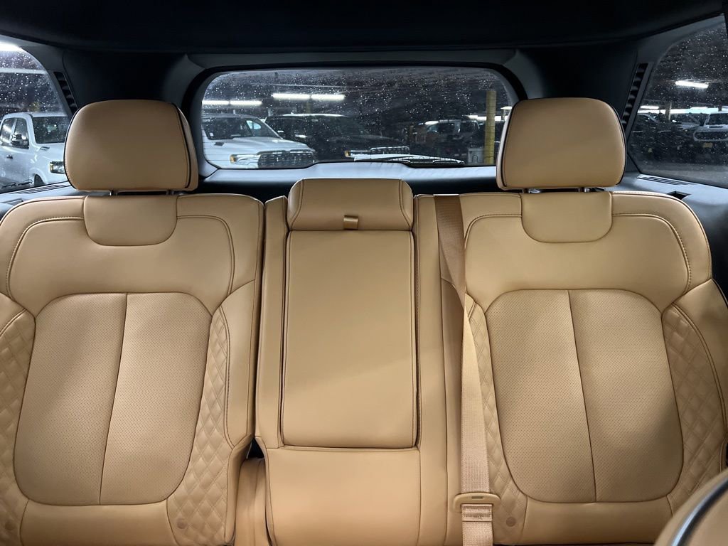 Used 2024 Jeep Grand Cherokee Summit w/ Luxury Tech Group V image 22