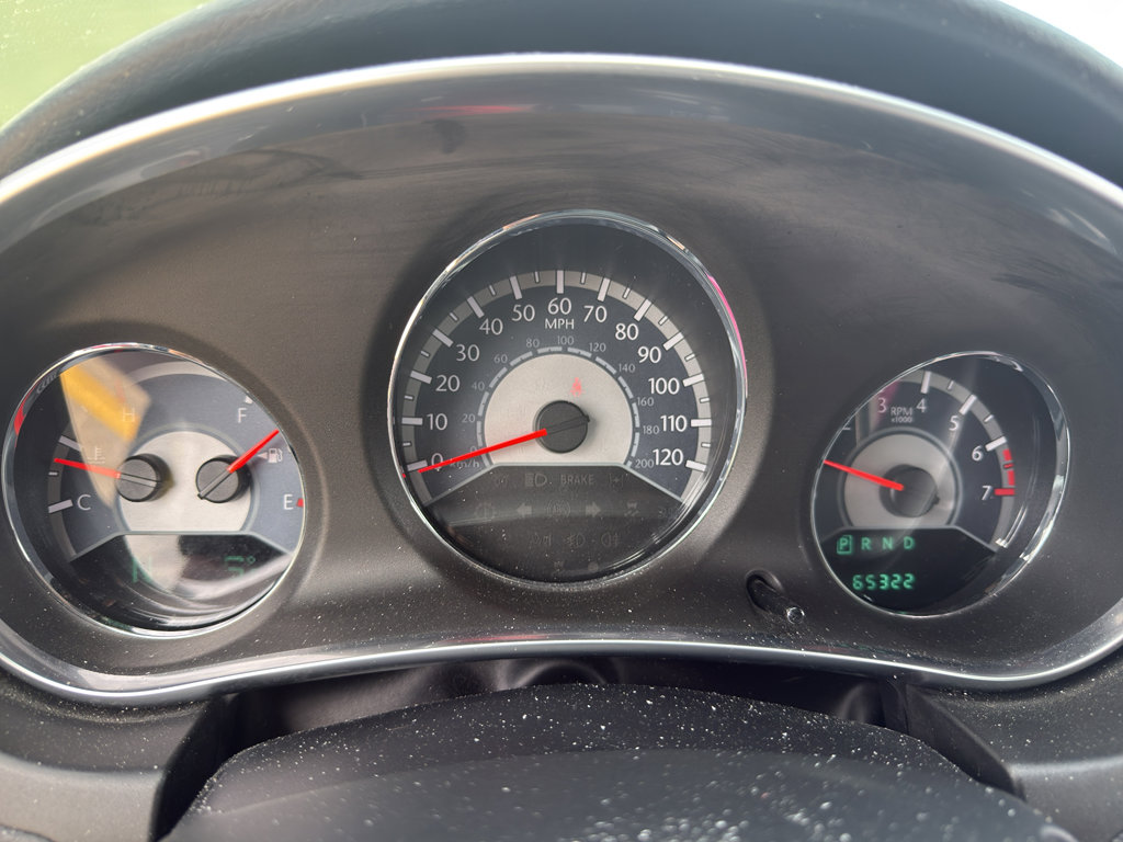 Used 2012 Chrysler 200 Limited w/ Sun/Sound Group FWD image 8