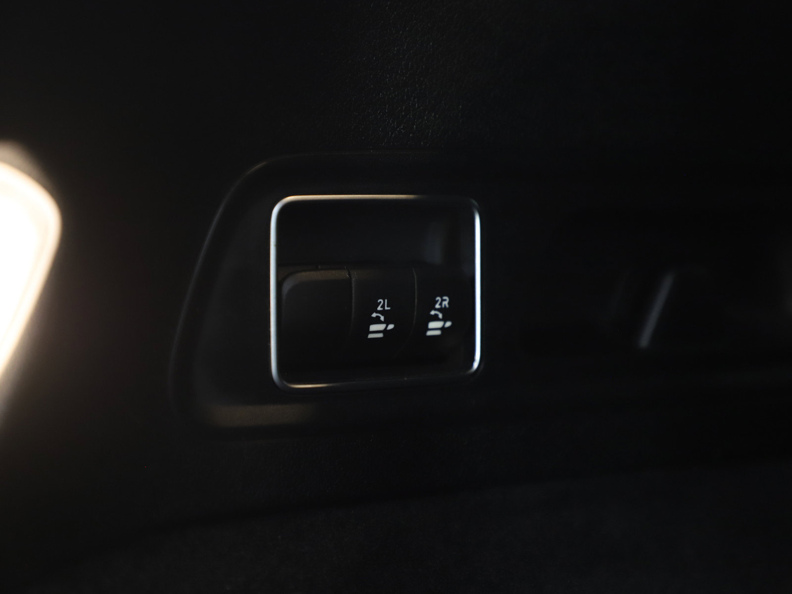 Used 2023 Mercedes-Benz GLS 580 4MATIC image 22