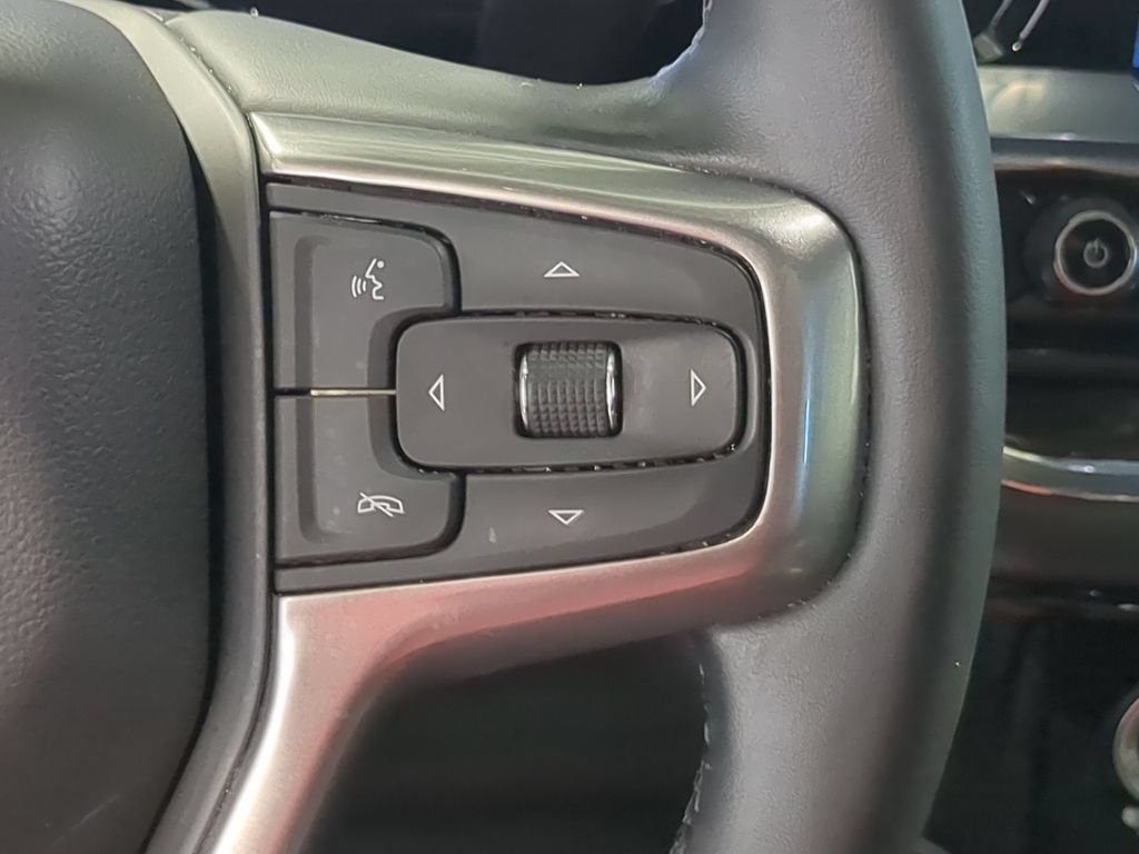 Used 2024 Chevrolet Silverado 1500 LT AWD/4WD image 24