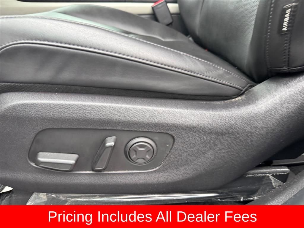 Used 2024 Kia Carnival SX FWD image 17