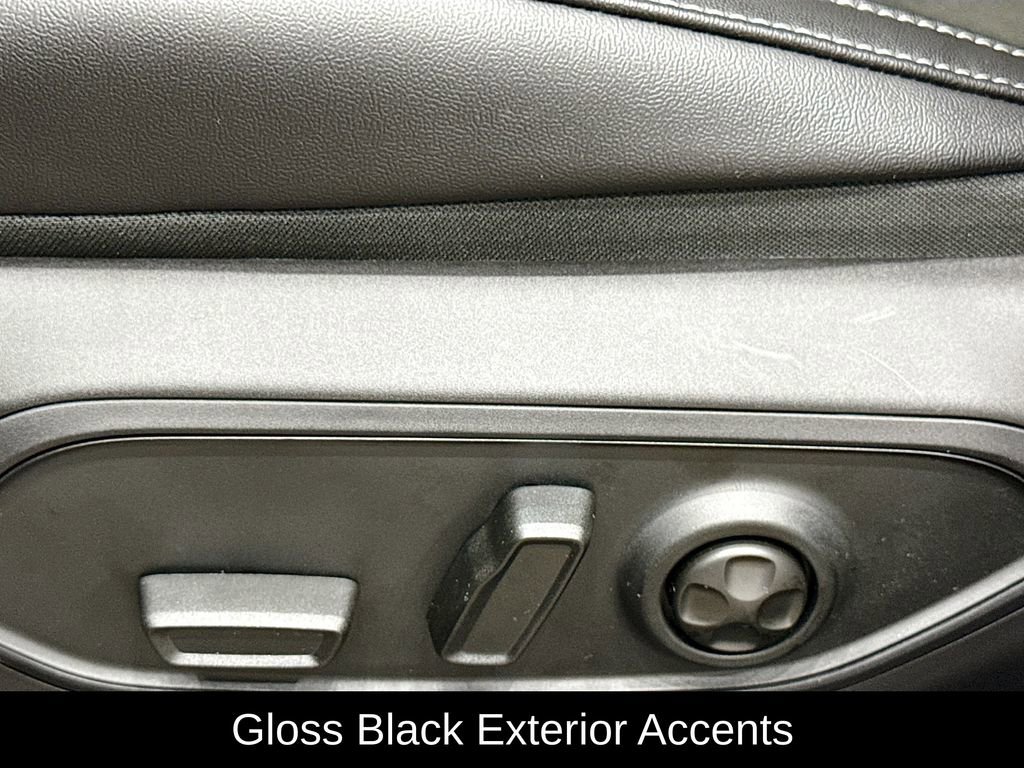 New 2025 Jeep Grand Cherokee Altitude image 19