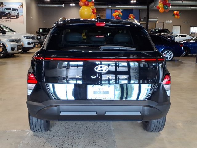 Used 2025 Hyundai Kona SEL AWD/4WD image 6
