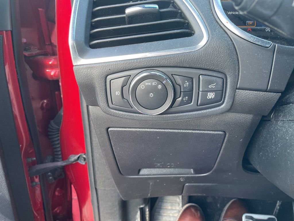 Used 2020 Ford Edge ST w/ Cold Weather Package image 14