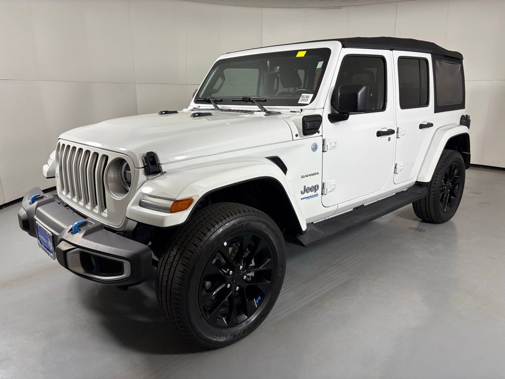 Used 2022 Jeep Wrangler Unlimited Sahara image 4