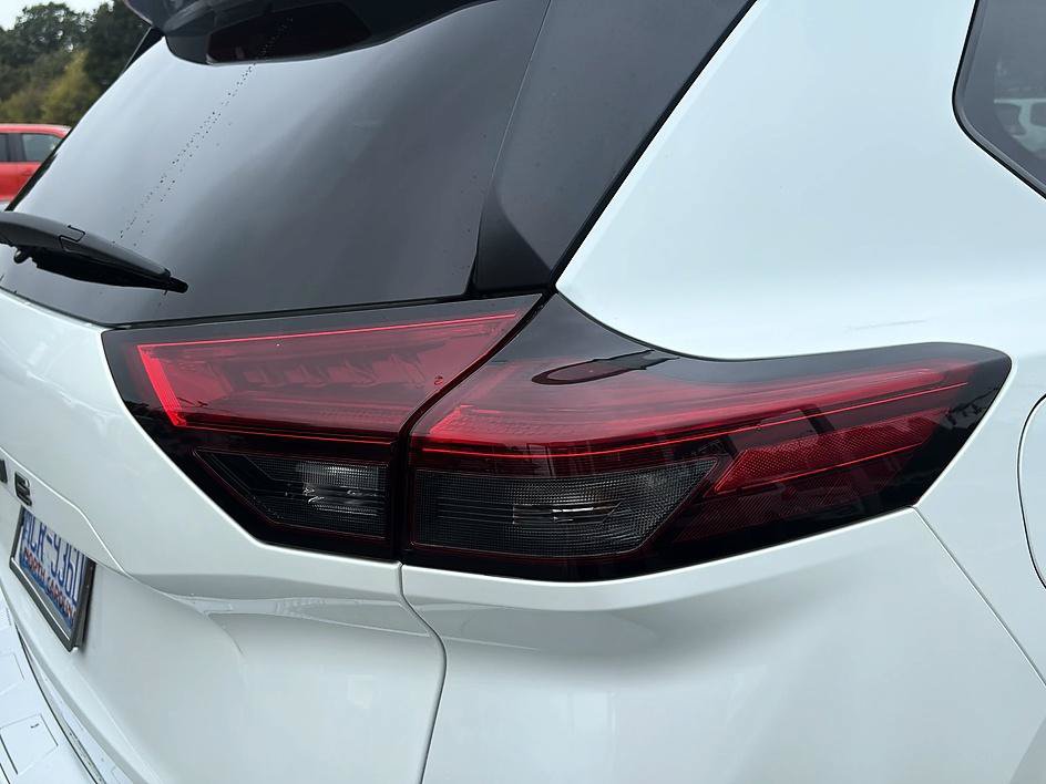 Certified 2026 Nissan Rogue SV FWD image 15