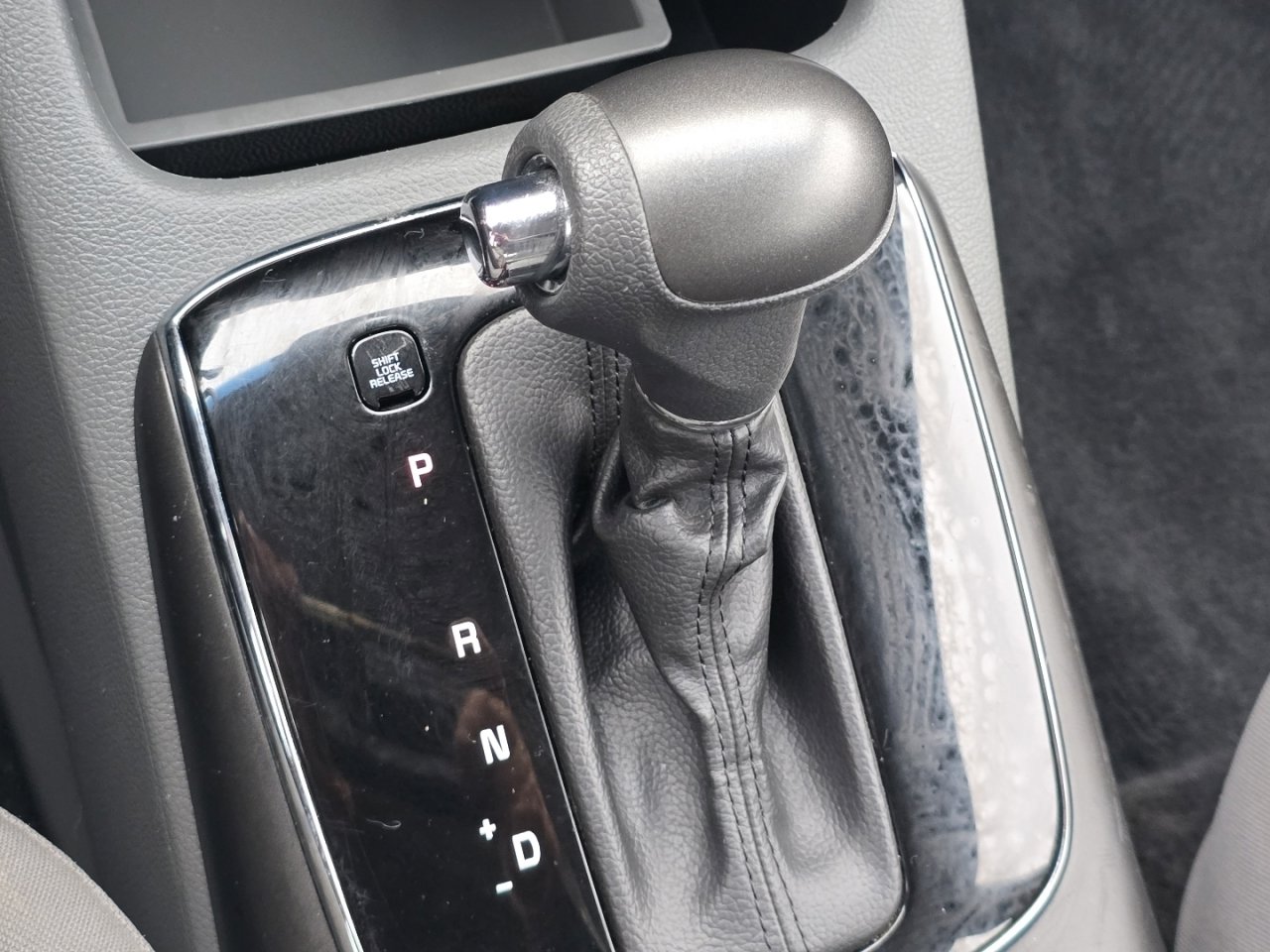 Used 2018 Kia Forte LX image 28