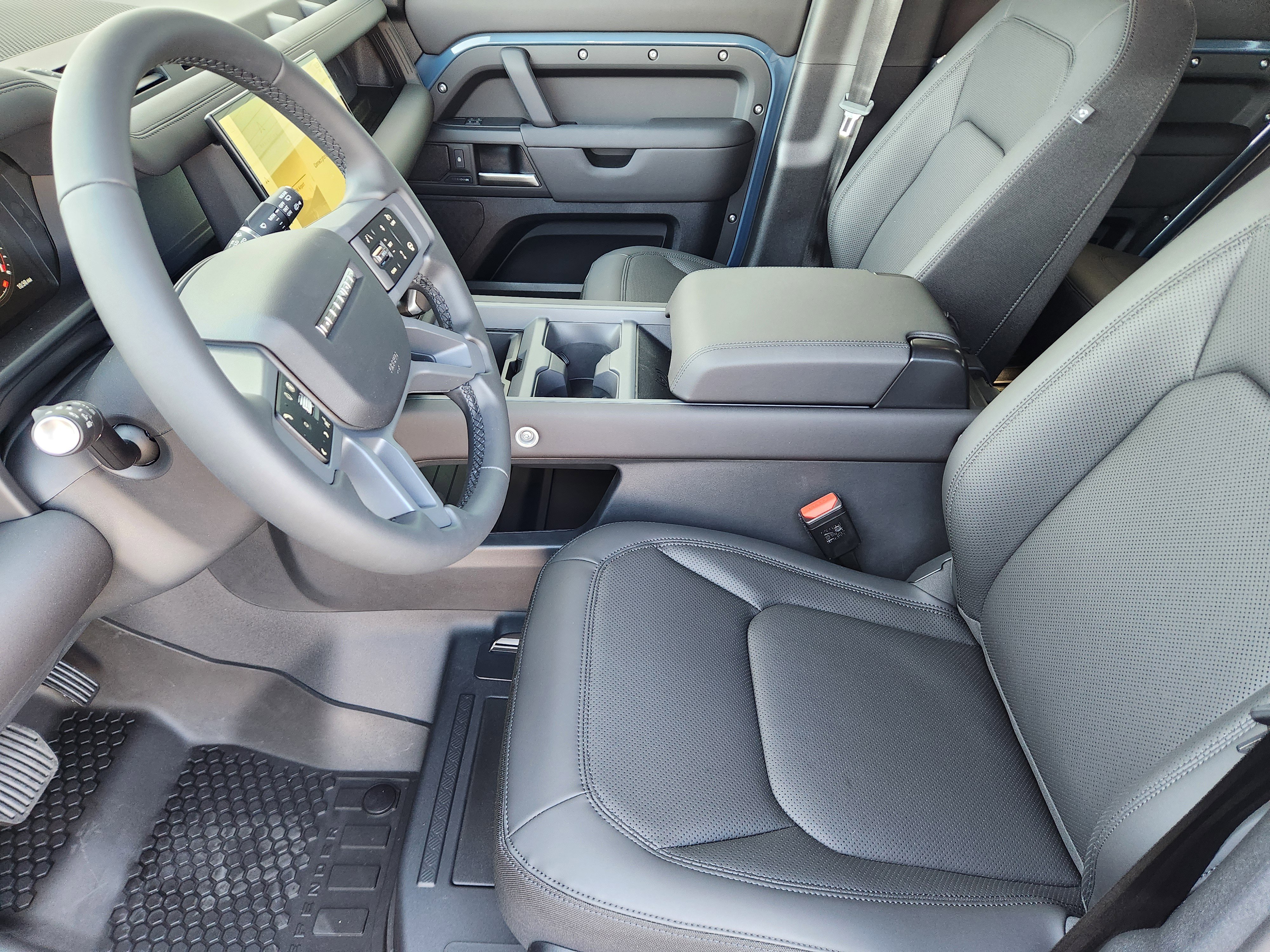 New 2026 Land Rover Defender 110 S image 12