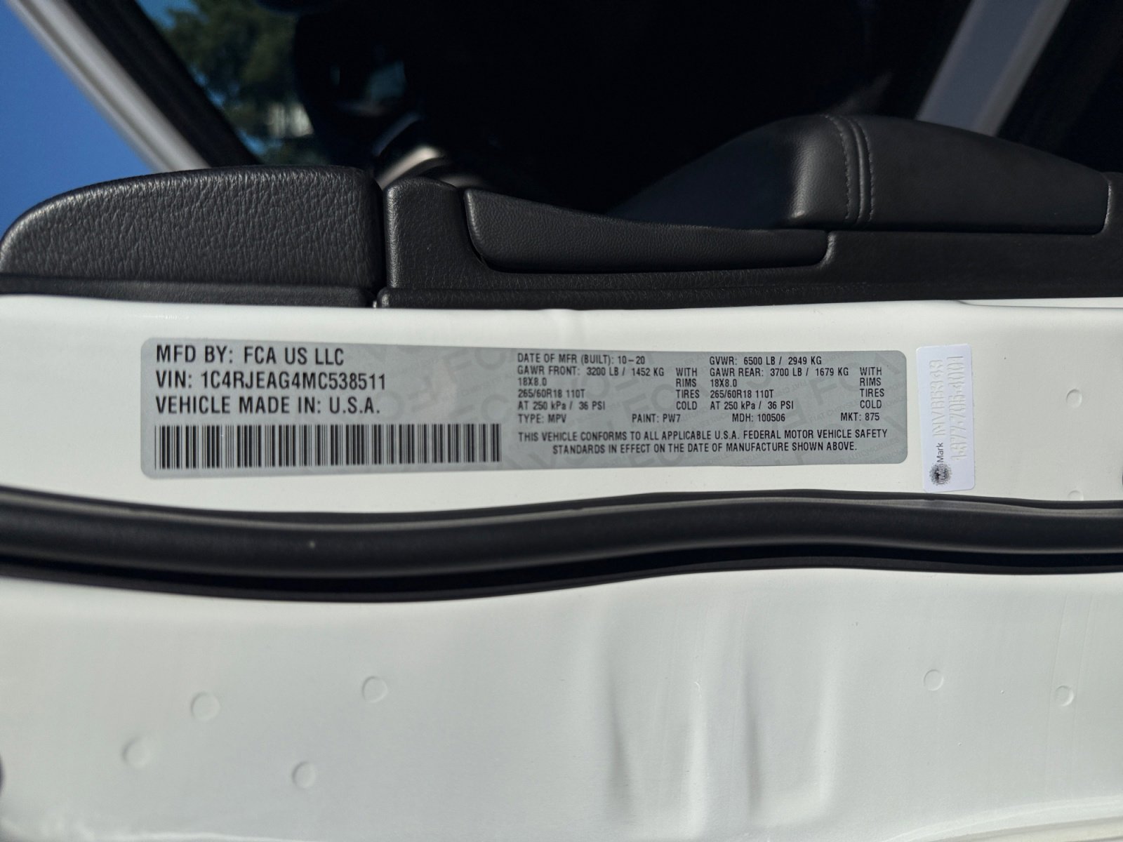 Used 2021 Jeep Grand Cherokee Laredo image 25