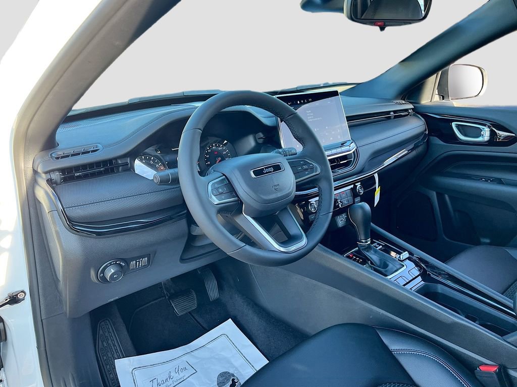 New 2026 Jeep Compass Latitude AWD/4WD image 9