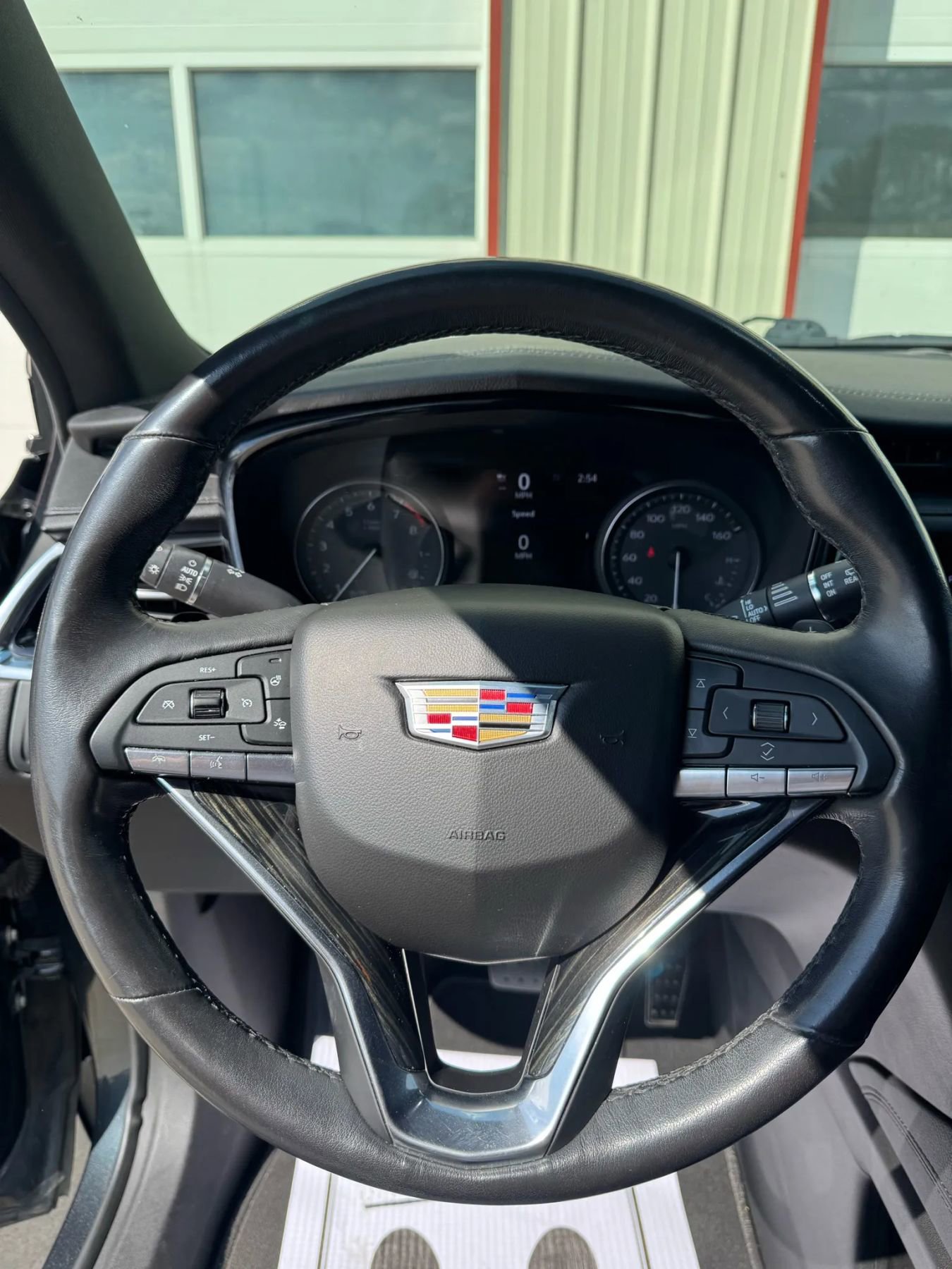 Used 2020 Cadillac XT6 Premium Luxury image 6