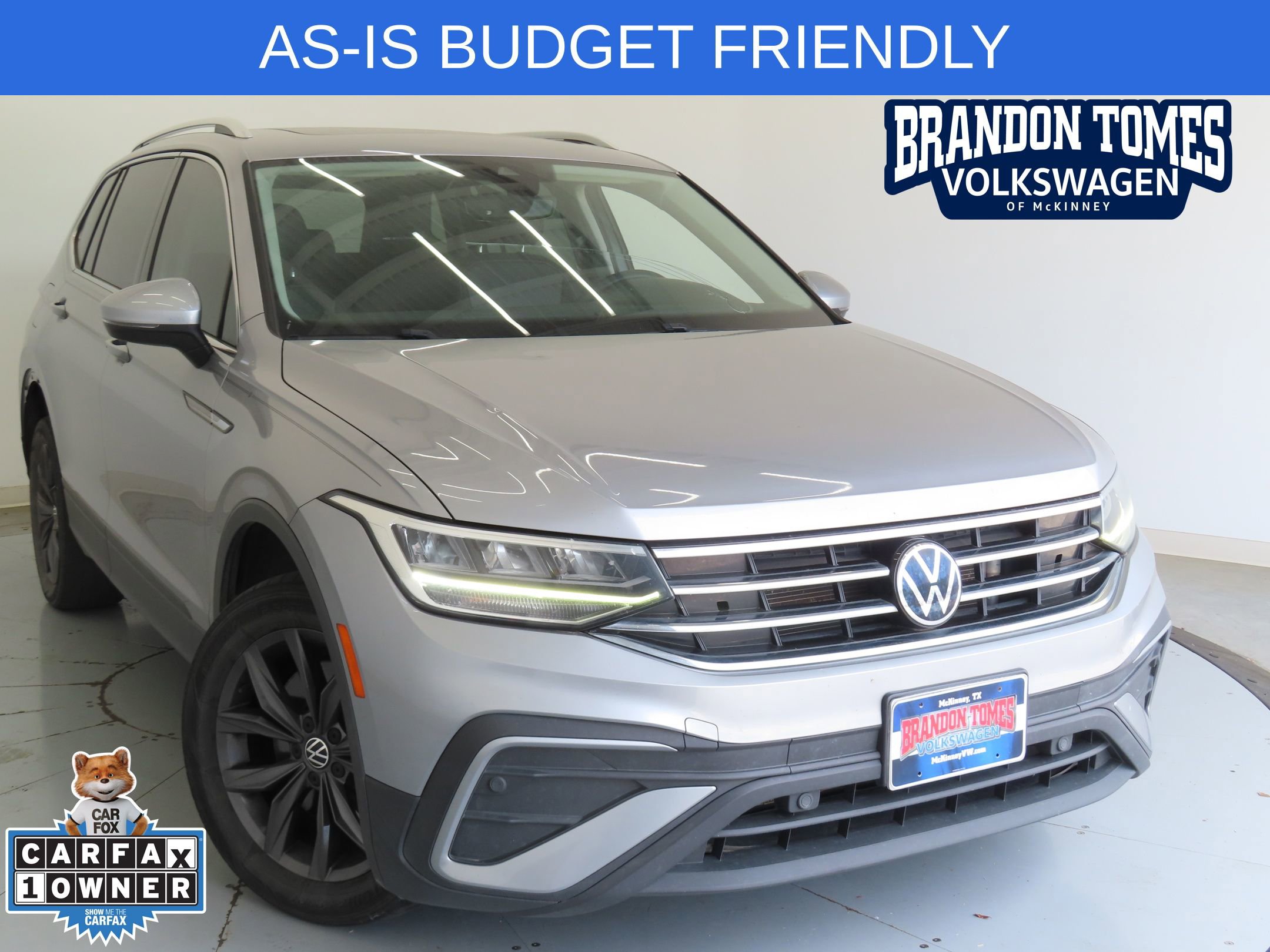 Used 2022 Volkswagen Tiguan SE w/ Panoramic Sunroof Package FWD image 1