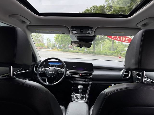 Certified 2025 Kia Seltos EX w/ EX Sunroof Package FWD image 42