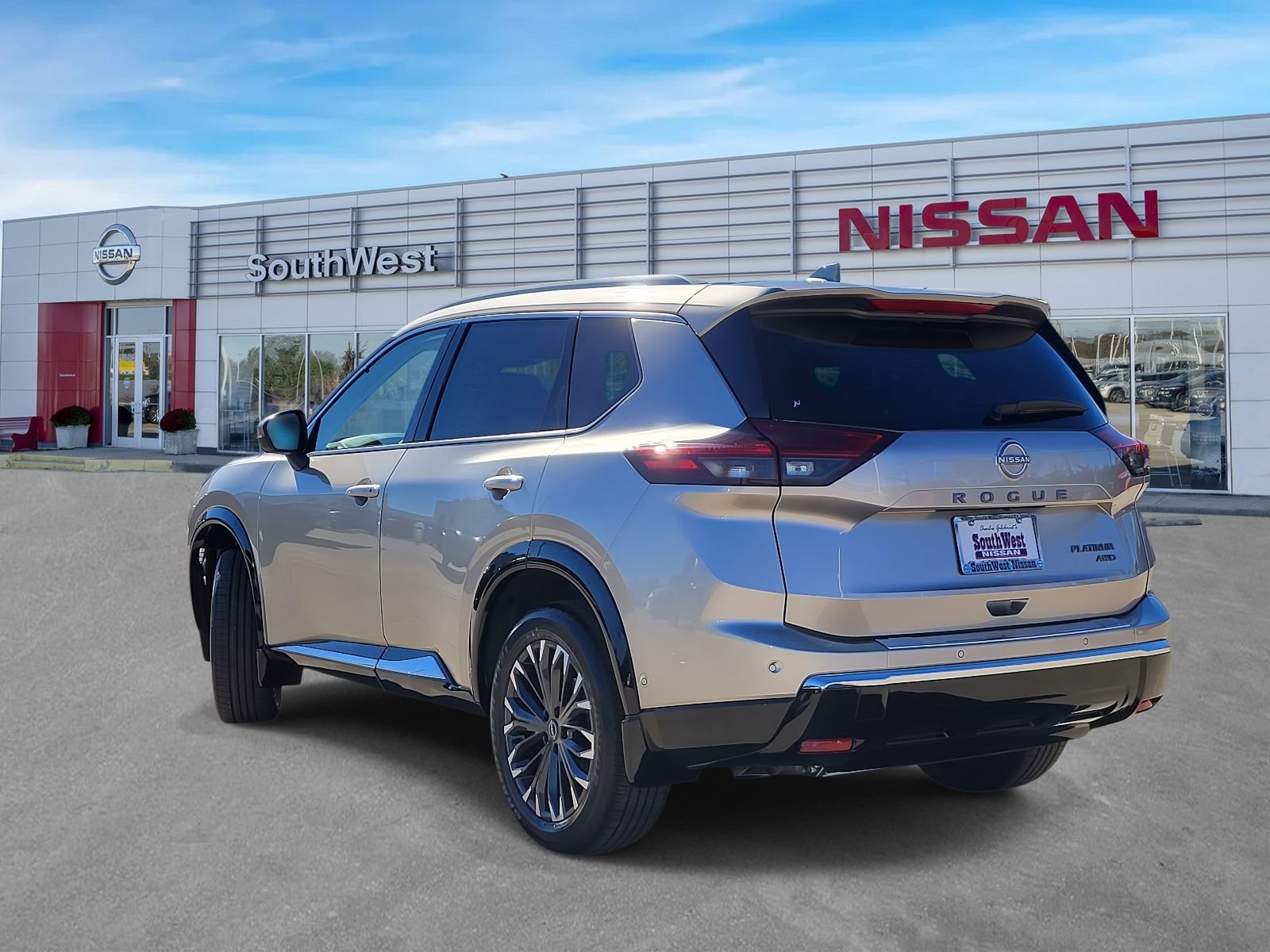 New 2026 Nissan Rogue Platinum image 8