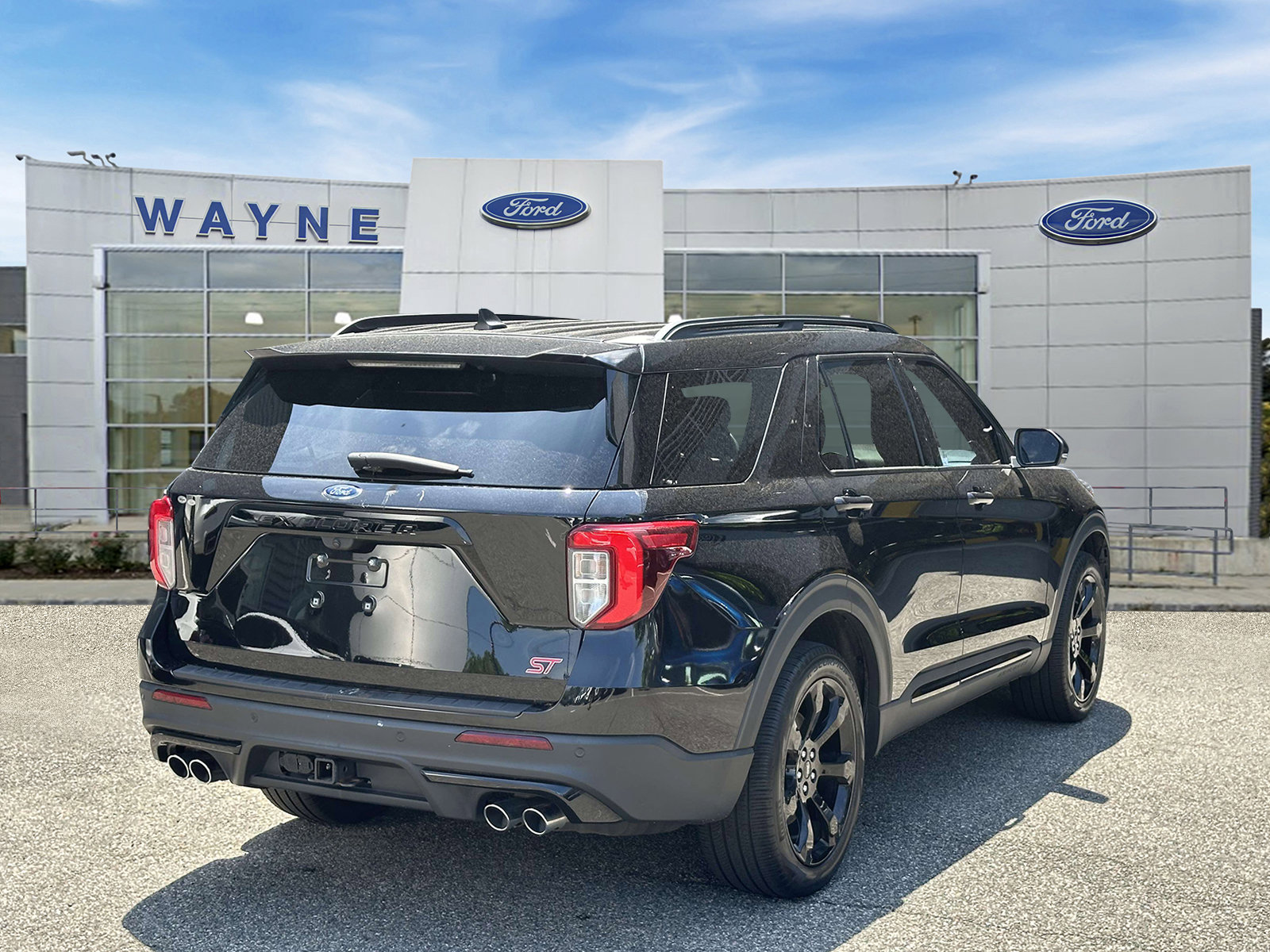 Used 2023 Ford Explorer ST w/ Equipment Group 401A AWD/4WD image 5