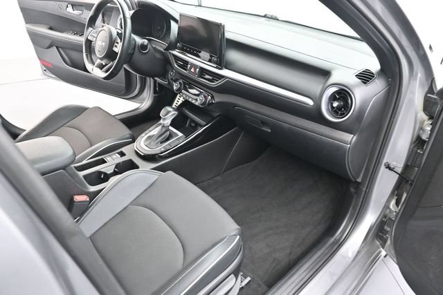 Used 2023 Kia Forte GT-Line w/ GT-Line Technology Package FWD image 31