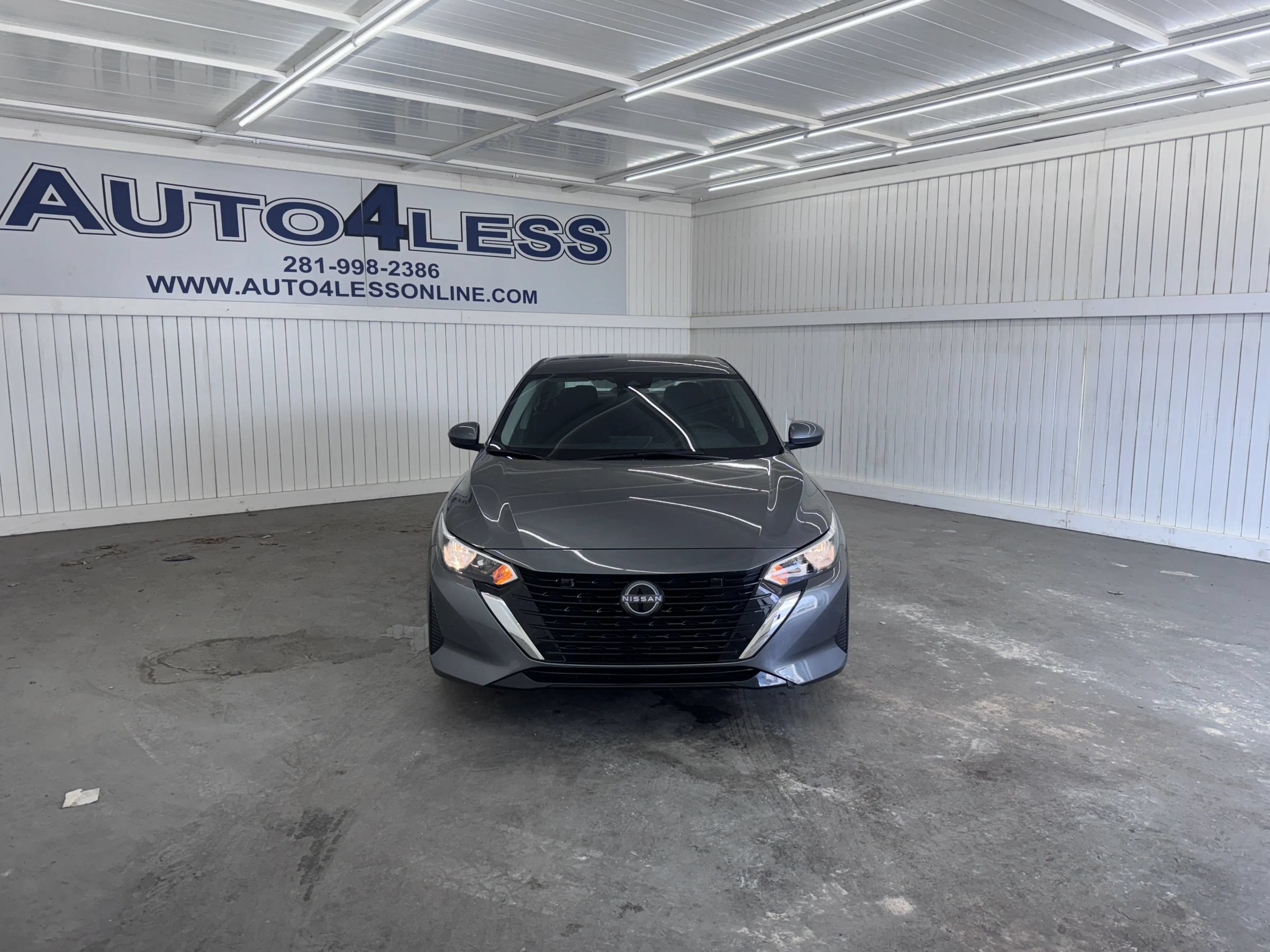 Used 2025 Nissan Sentra S FWD image 2