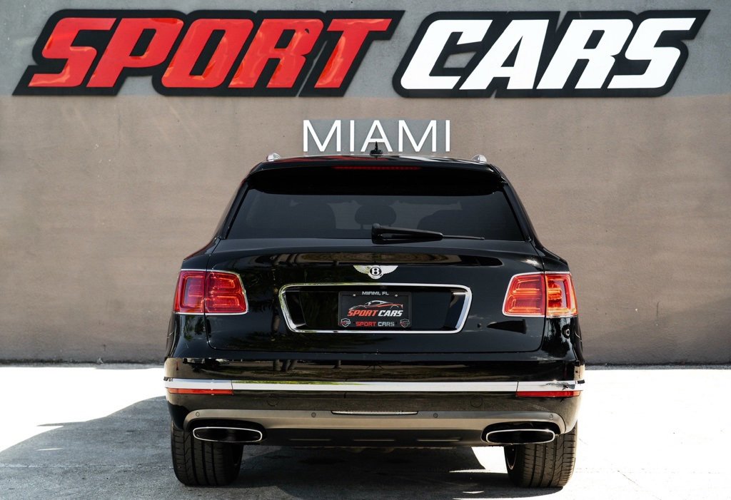 Used 2018 Bentley Bentayga image 8
