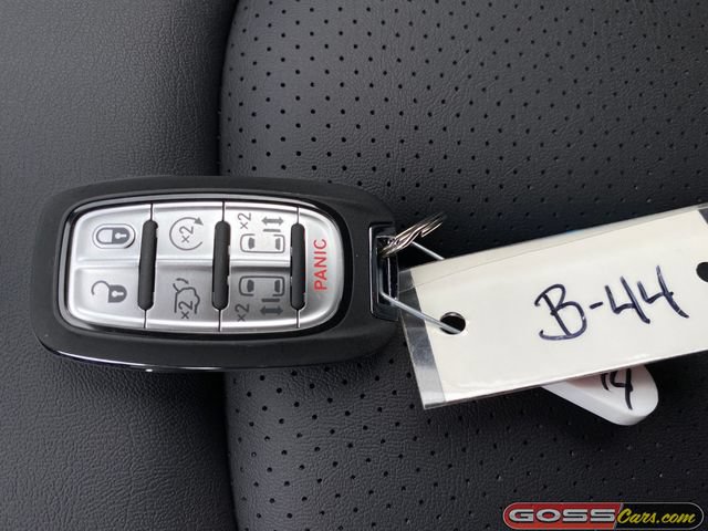 New 2027 Chrysler Pacifica Select AWD/4WD image 27