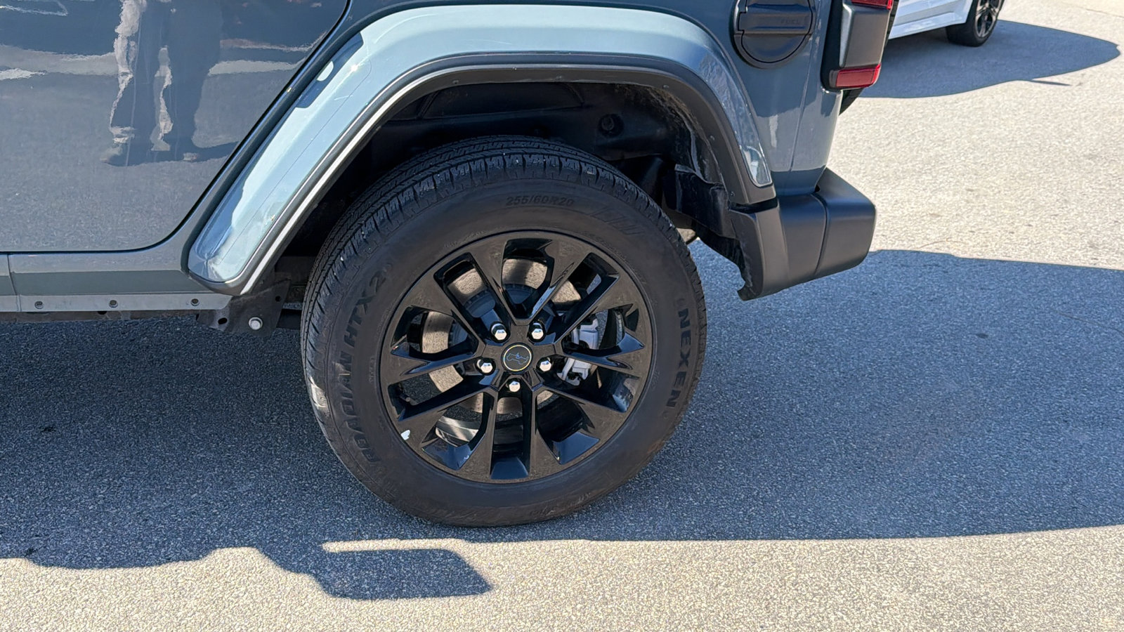 Used 2025 Jeep Wrangler Sahara w/ Safety Group image 12