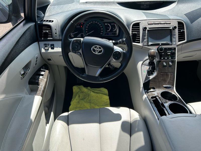 Used 2015 Toyota Venza XLE w/ XLE Premium Package FWD image 9