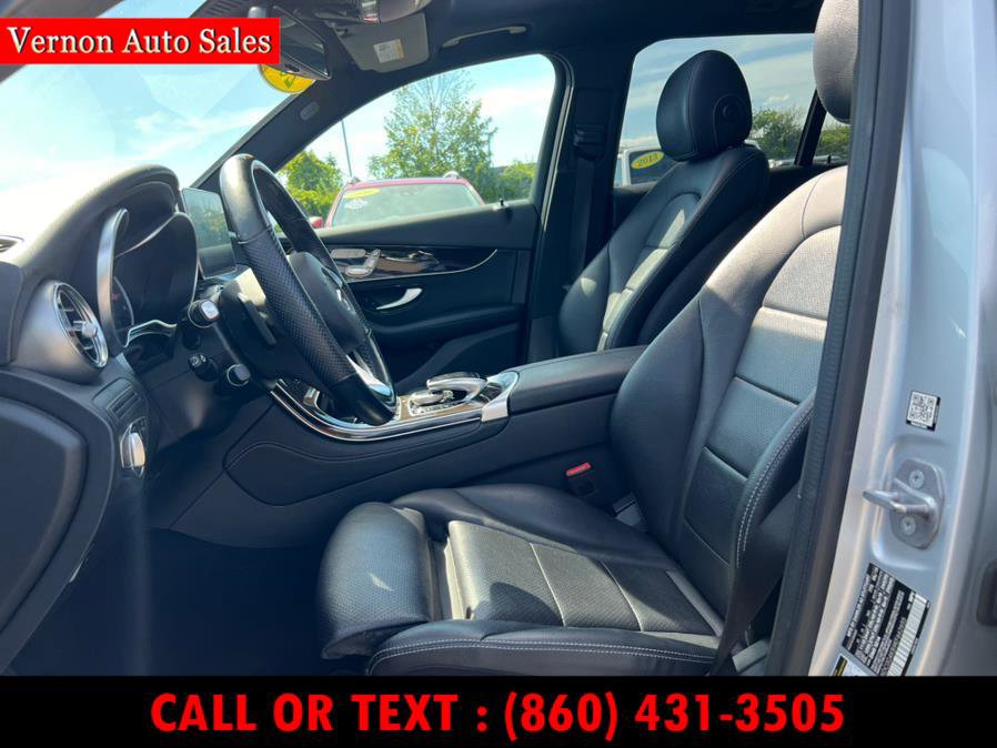 Used 2019 Mercedes-Benz GLC 300 4MATIC image 9