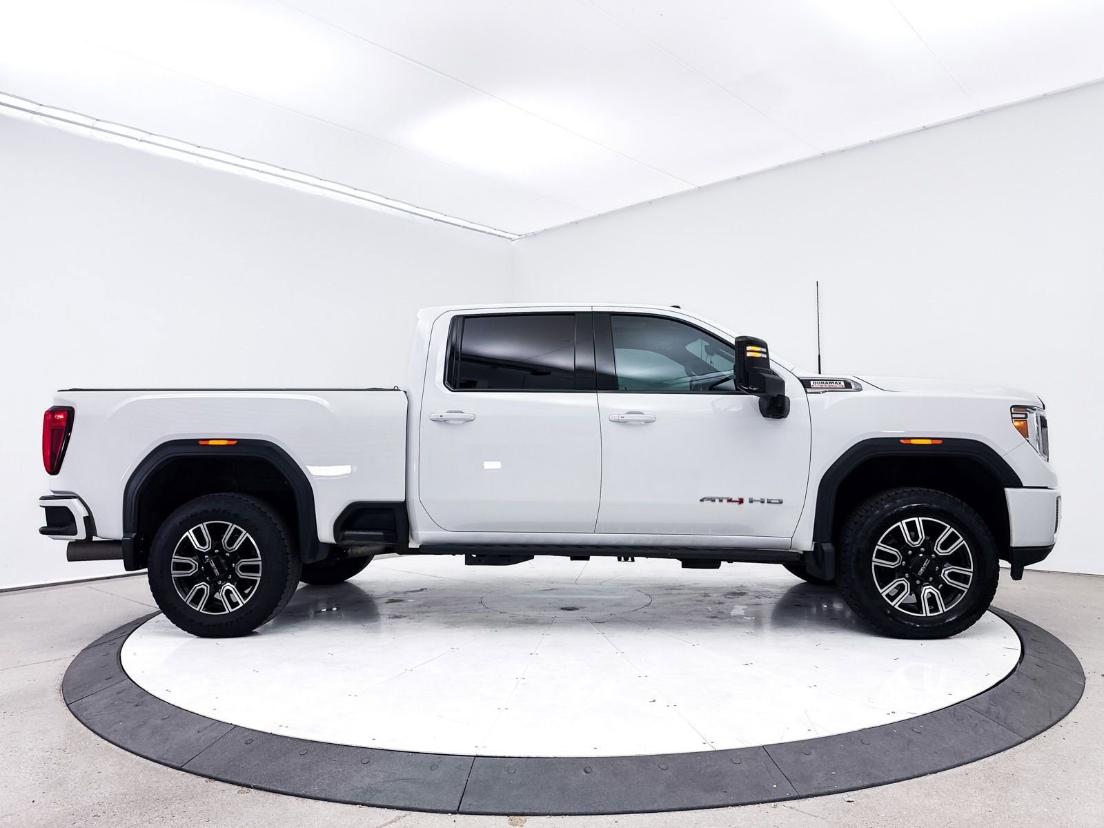 Used 2021 GMC Sierra 2500 AT4 w/ AT4 Premium Plus Package image 39